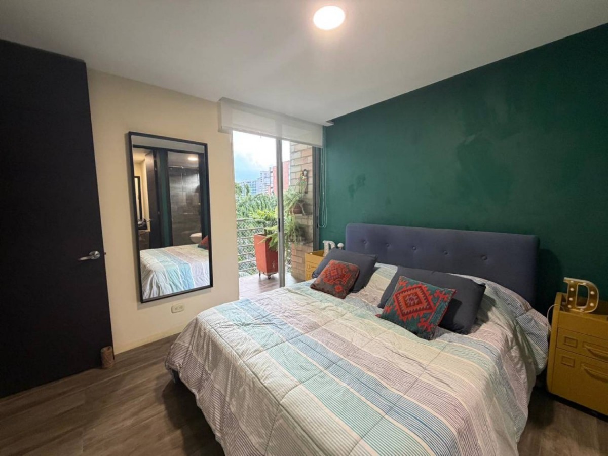 Apartamento en venta en Milla de Oro, Medellín 2