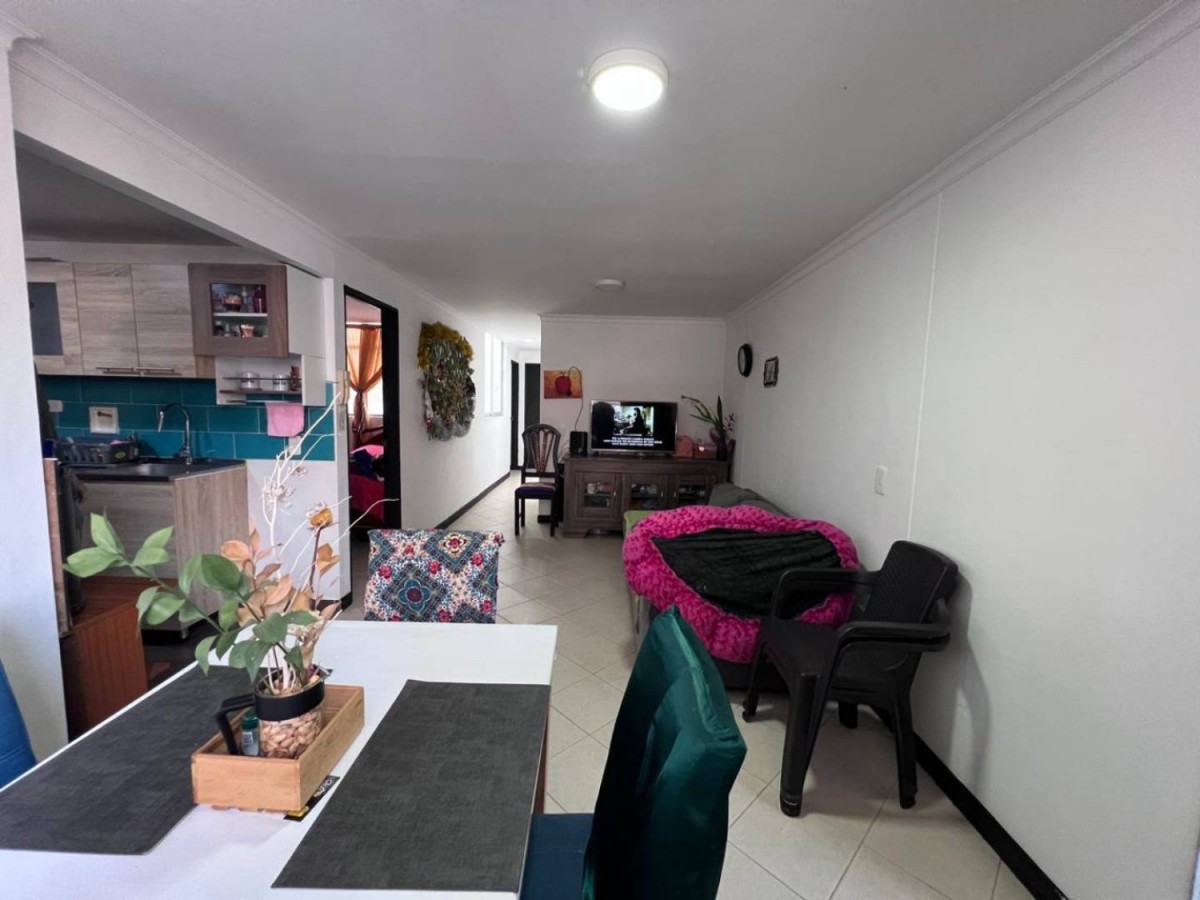 Apartamento en venta en Zona Industrial No. 2, Itagüí · foto 5 de 24