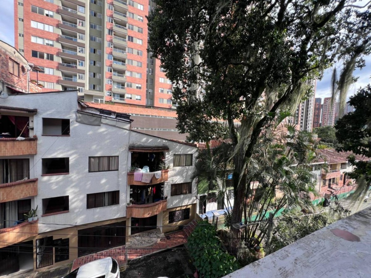 Apartamento en venta en Zona Industrial No. 2, Itagüí · foto 24 de 24