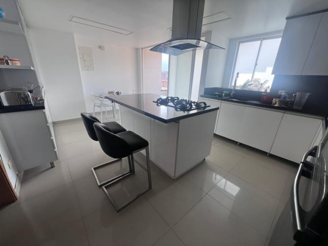 Apartamento en venta en El Carmelo Ii, Itagüí · foto 2 de 21