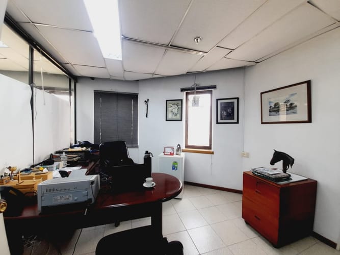 Oficina en venta en El Poblado, Medellín, 155 m² · foto 3 de 12