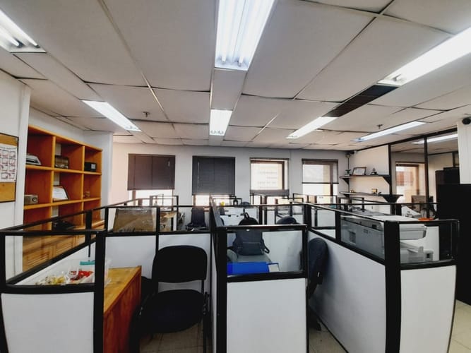 Oficina en venta en El Poblado, Medellín, 155 m² · foto 7 de 12