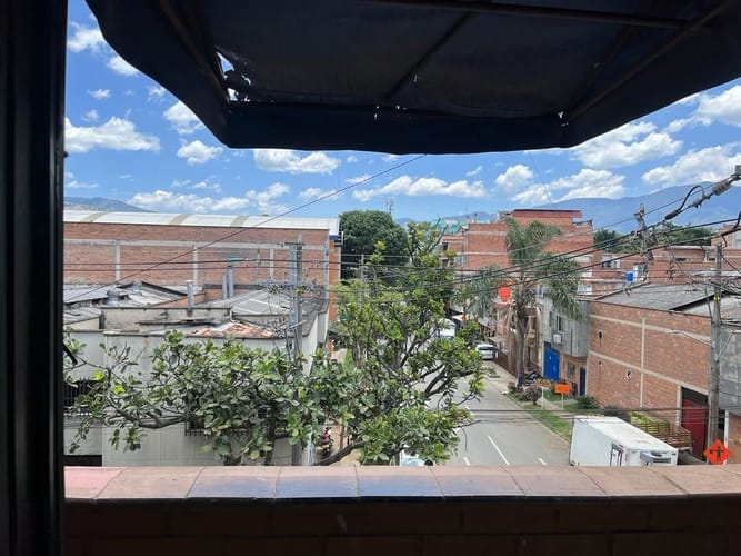 Bodega en venta en El Carmelo, Itagüí, 317 m² · foto 10 de 11