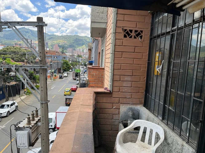 Bodega en venta en El Carmelo, Itagüí, 317 m² · foto 11 de 11