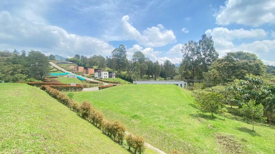 Lote en venta en Pantanillo, El Retiro, 1802 m² · foto 3 de 5
