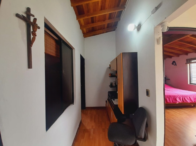 Finca en venta en Potrera Miserenga, Medellín, 180 m² · foto 13 de 24