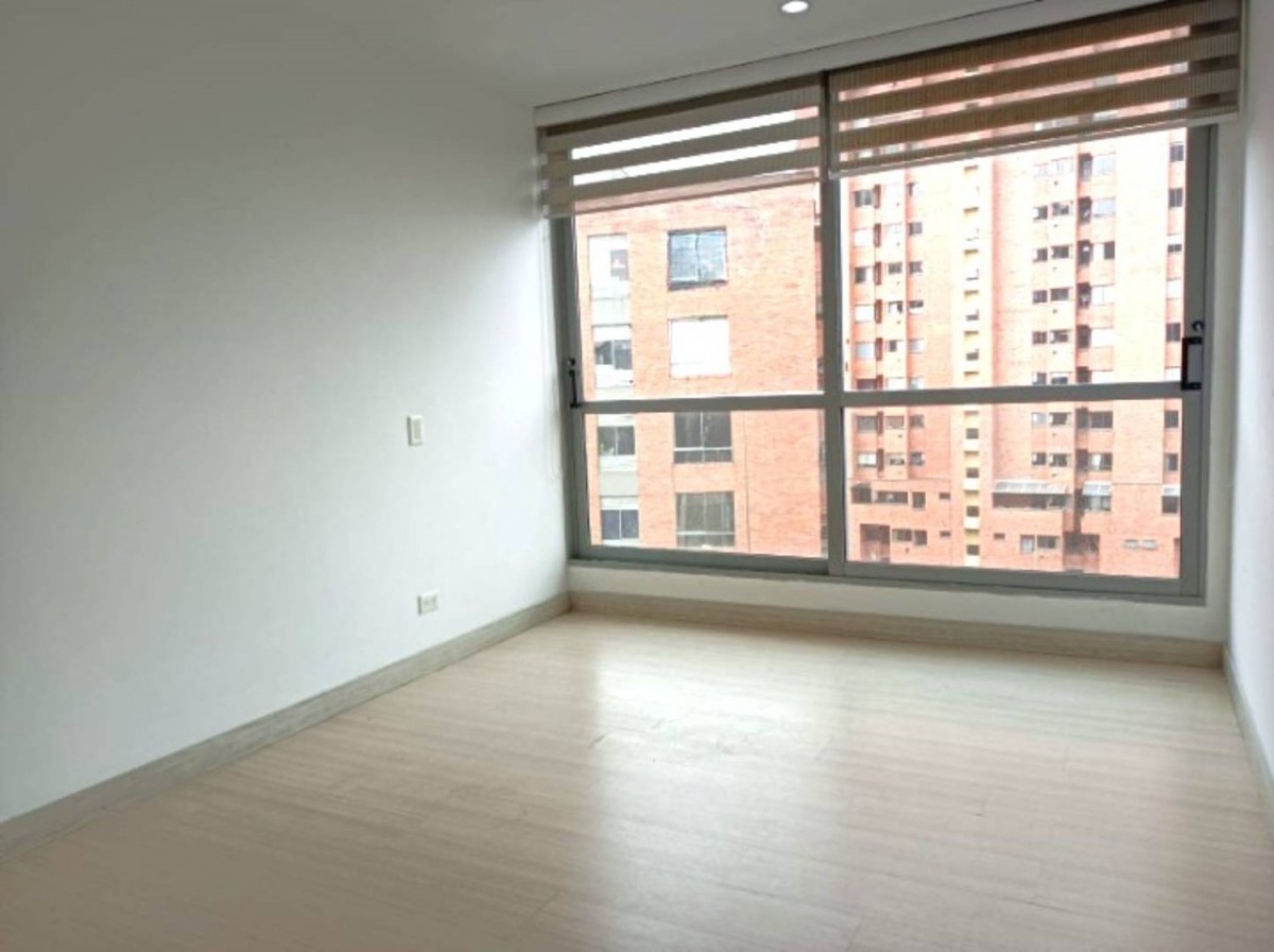 Apartamento en arriendo en Lalinde, Medellín · foto 8 de 20