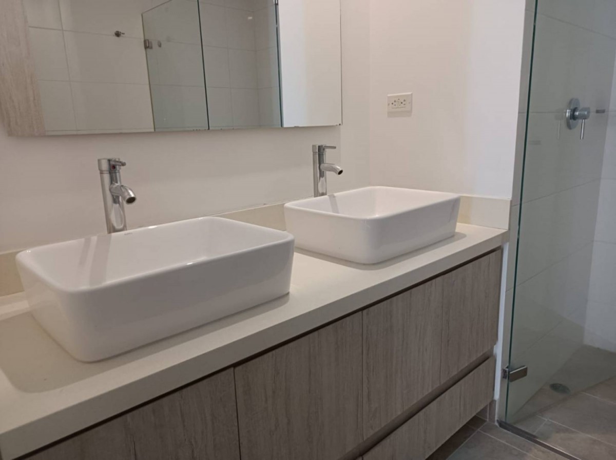 Apartamento en arriendo en Lalinde, Medellín · foto 12 de 20