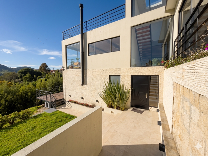Casa de 3 alcobas en venta en Camino Al Meta, La Calera, 270 m² · foto 2 de 24