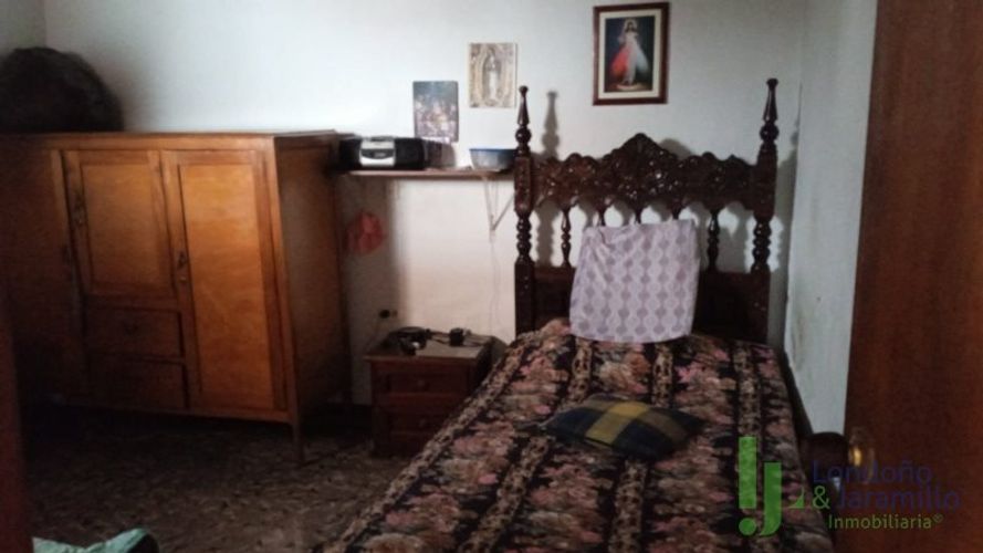 Casa de 4 alcobas en venta en Alcala, Envigado, 182 m² · foto 6 de 10