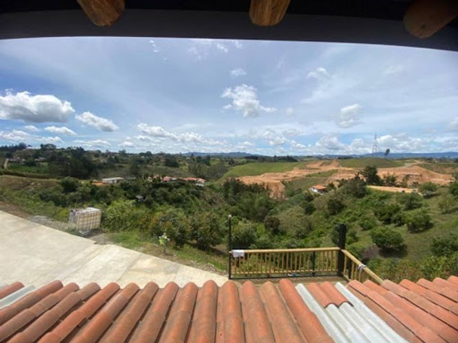 Apartamento de 2 alcobas en arriendo en Rionegro, 90 m² · foto 2 de 17