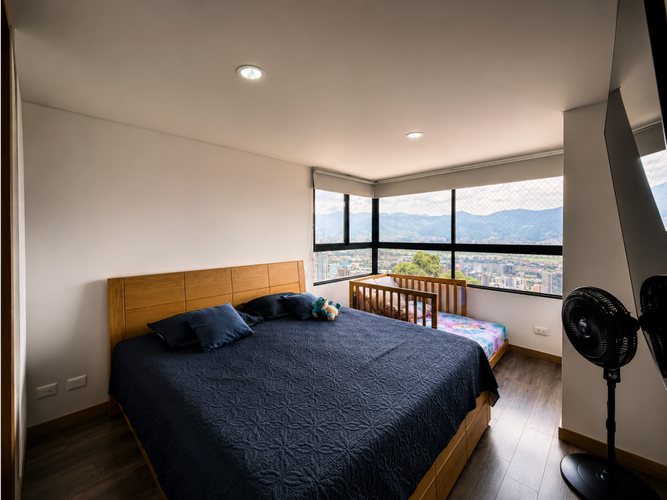 Apartamento de 3 alcobas en venta en El Poblado, Medellín, 87 m² · foto 6 de 9
