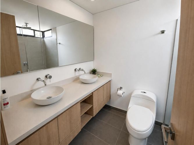 Apartamento de 3 alcobas en venta en El Poblado, Medellín, 87 m² · foto 7 de 9