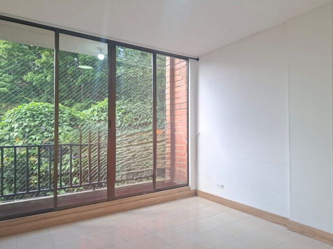 Apartamento de 3 alcobas en arriendo en Manila, Medellín, 120 m² · foto 2 de 16