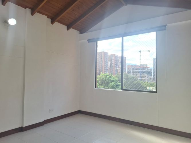 Apartamento de 3 alcobas en arriendo en Manila, Medellín, 120 m² · foto 13 de 16