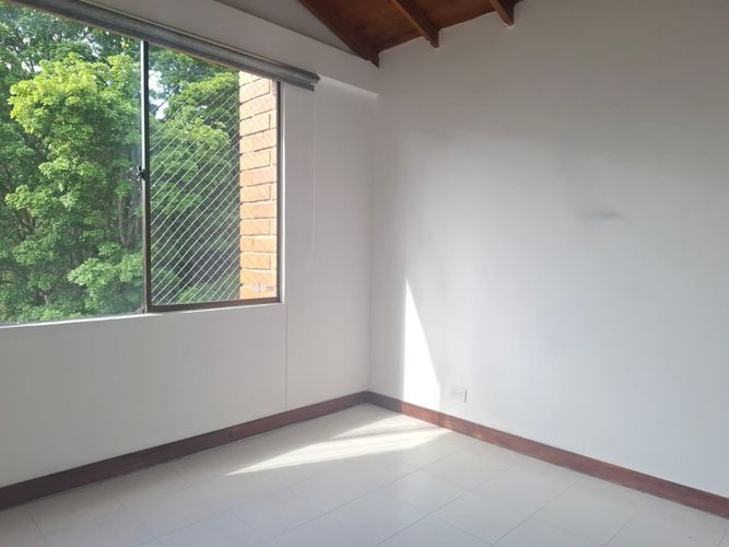 Apartamento de 3 alcobas en arriendo en Manila, Medellín, 120 m² · foto 14 de 16