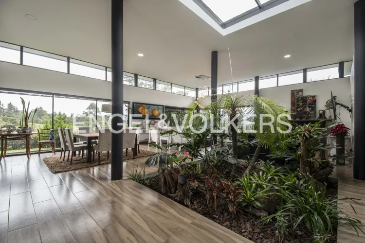 Casa de 4 alcobas en venta en La Milagrosa, La Ceja, 480 m² · foto 5 de 17