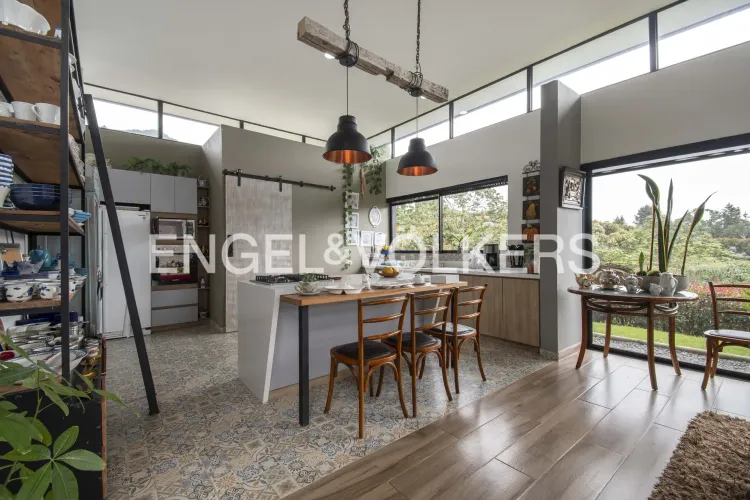 Casa de 4 alcobas en venta en La Milagrosa, La Ceja, 480 m² · foto 4 de 17