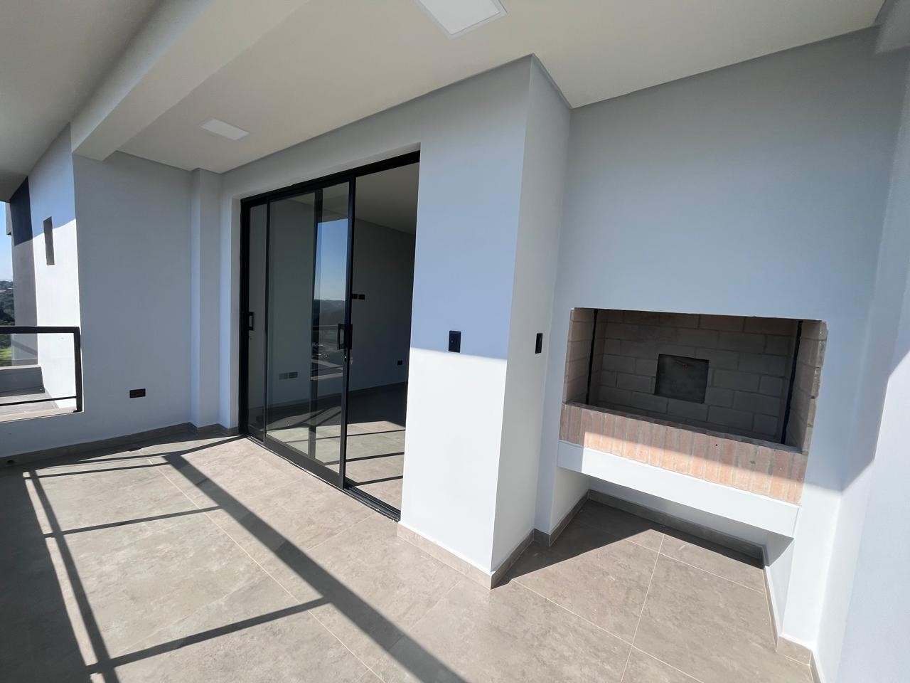 VENDO AMPLIO Y MODERNO DEPARTAMENTO DE 2 DORMITORIOS A ESTRENAR — foto 2
