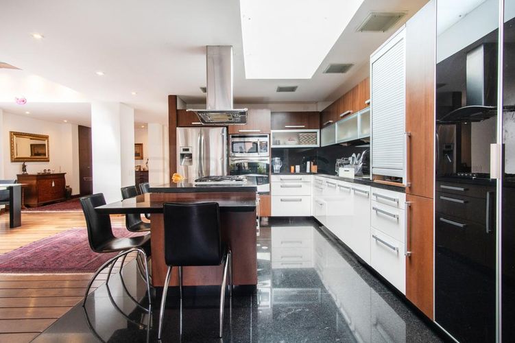 Casa de 3 alcobas en venta en Bellavista, Bogotá, 474 m² · foto 6 de 23