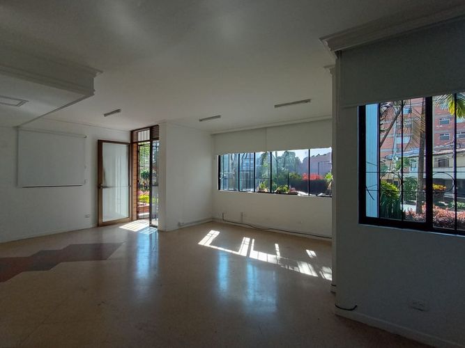 Local en arriendo en Laureles, Medellín, 37 m² · foto 7 de 12