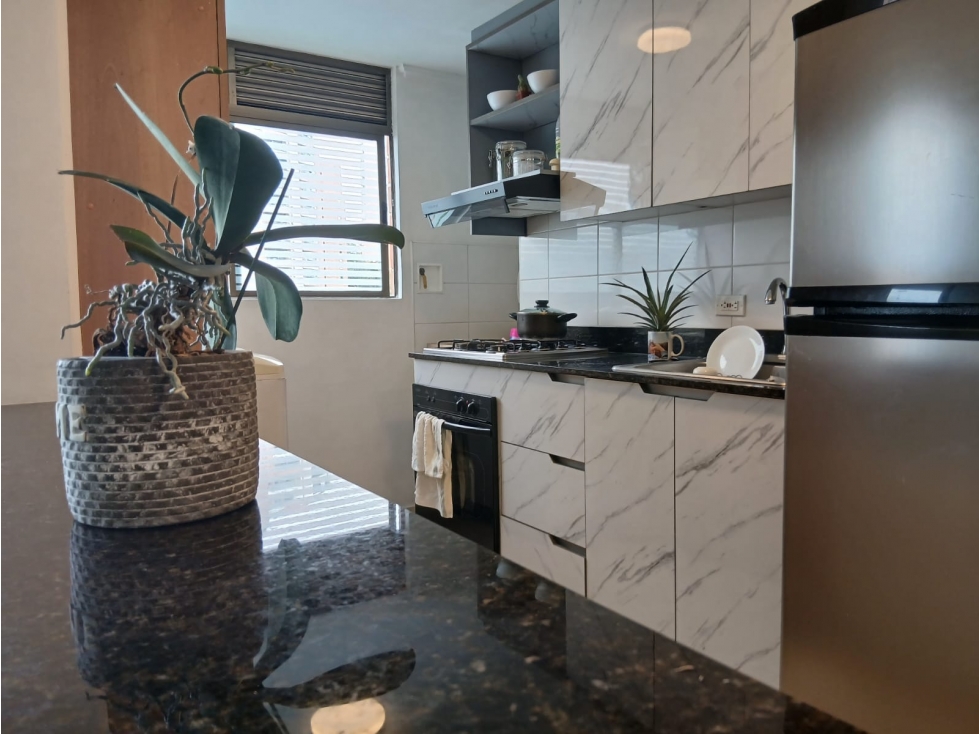 Apartamento en arriendo en Castropol, Medellín · foto 4 de 12