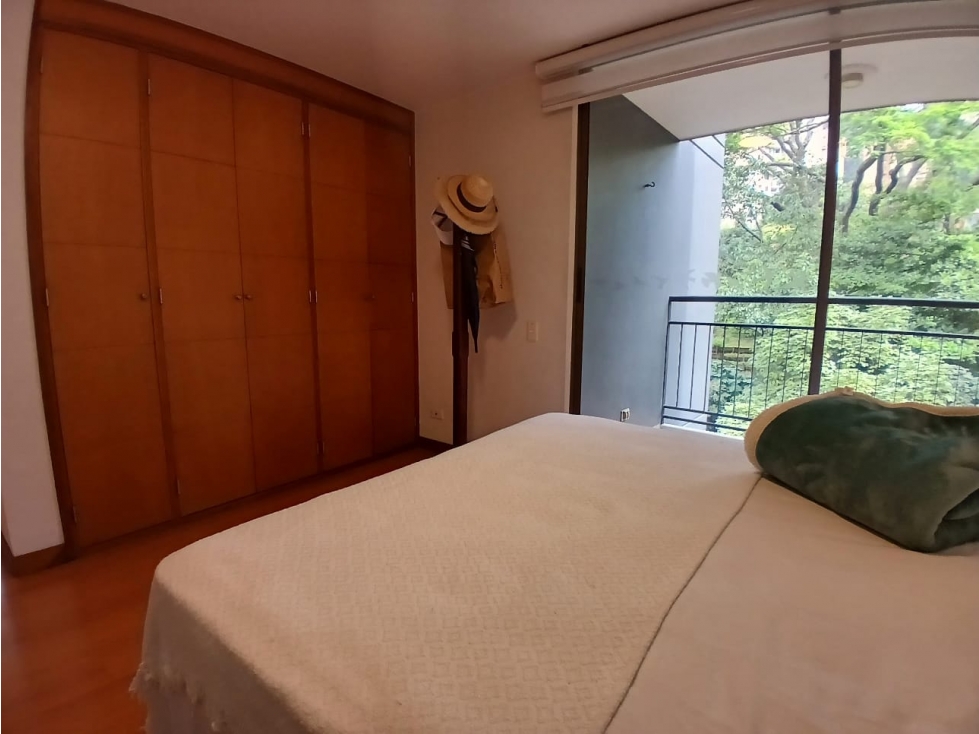Apartamento en arriendo en Castropol, Medellín · foto 6 de 12