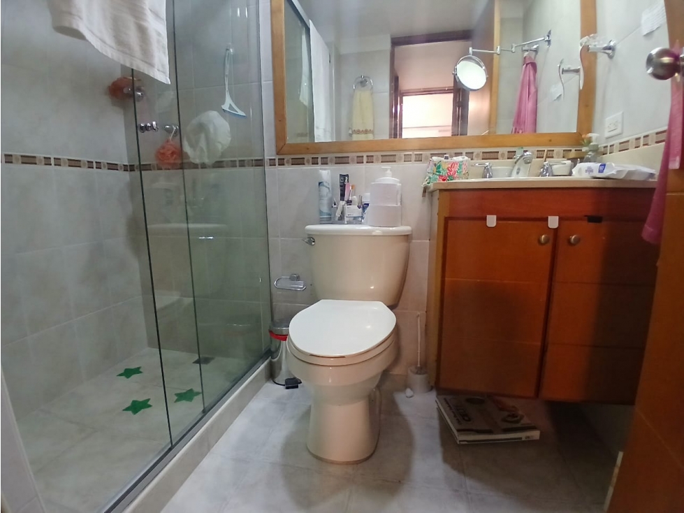 Apartamento en arriendo en Castropol, Medellín · foto 9 de 12