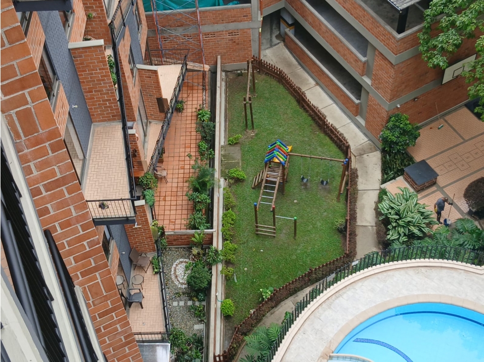 Apartamento en arriendo en Castropol, Medellín · foto 12 de 12