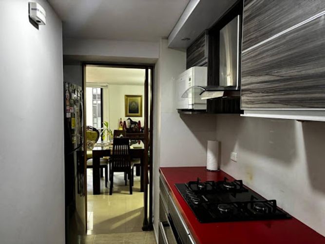 Apartamento de 3 alcobas en venta en Santa Barbara, Bogotá, 102 m² · foto 8 de 14