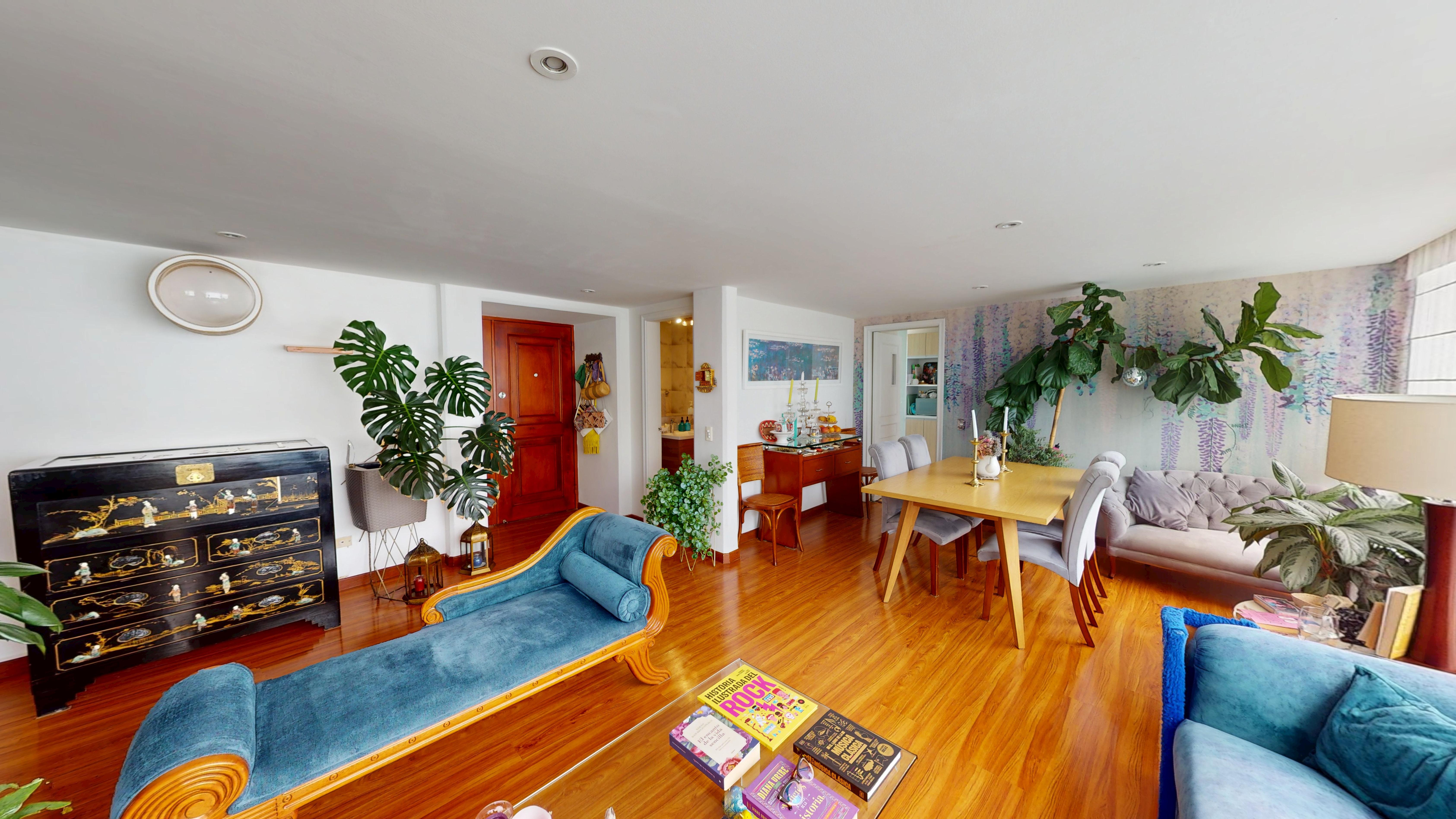 Apartamento en venta en Santa Barbara Central, Bogotá · foto 3 de 11