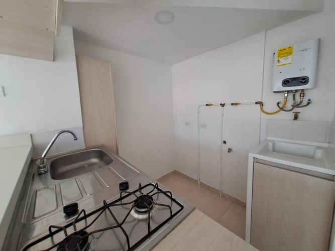 Apartamento de 1 alcoba en arriendo en Cristobal, Medellín, 45 m² · foto 3 de 11