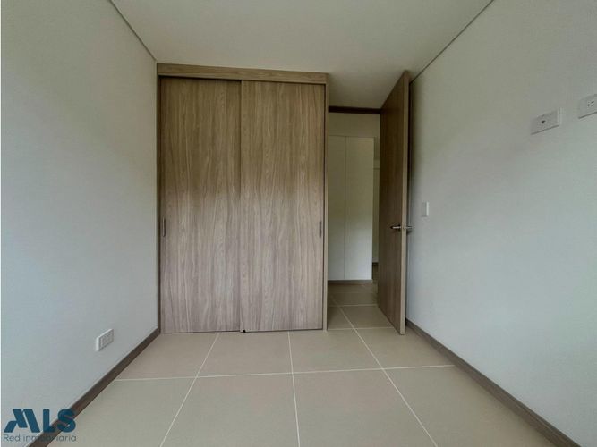 Apartamento de 3 alcobas en venta en Cristo Rey, Medellín, 92 m² · foto 19 de 21