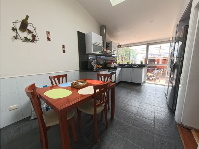 Casa de 3 alcobas en venta en San Jose De Bavaria, Bogotá, 240 m² · foto 4 de 20