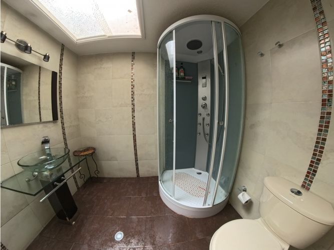 Casa de 3 alcobas en venta en San Jose De Bavaria, Bogotá, 240 m² · foto 12 de 20