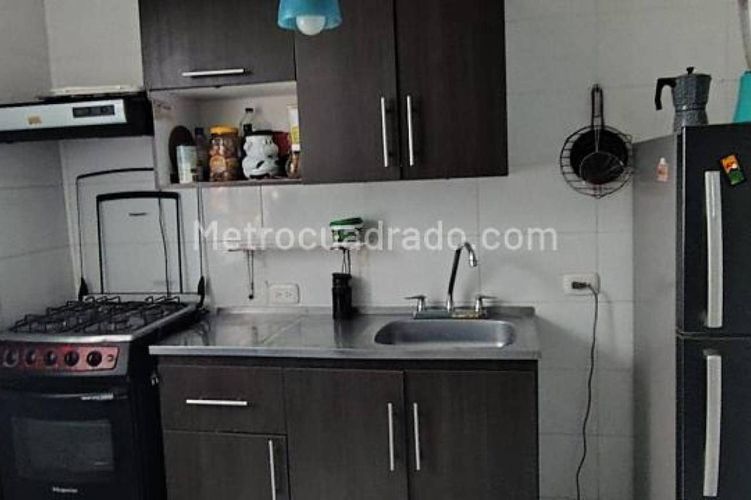 Apartamento de 2 alcobas en venta en Modelo Sur, Bogotá, 68 m² · foto 10 de 13