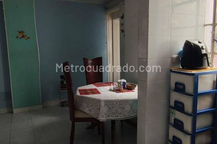 Apartamento de 2 alcobas en venta en Modelo Sur, Bogotá, 68 m² · foto 11 de 13