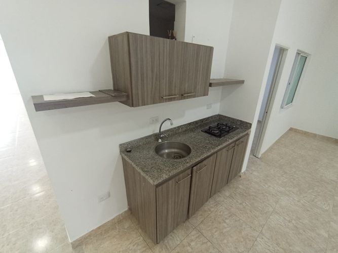 Bodega en arriendo en Prados Del Norte, Cali, 202 m² · foto 7 de 11