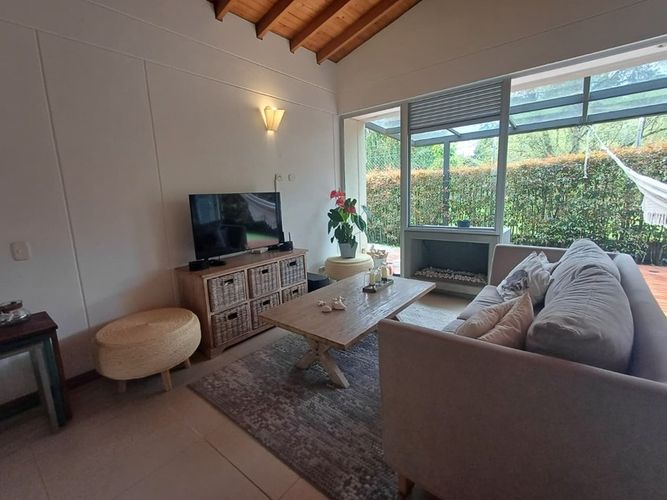 Casa de 3 alcobas en venta en El Retiro, 216 m² · foto 2 de 21
