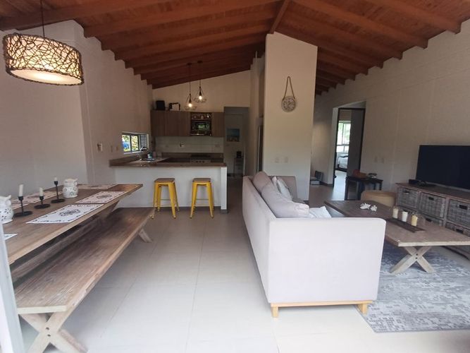 Casa de 3 alcobas en venta en El Retiro, 216 m² · foto 3 de 21