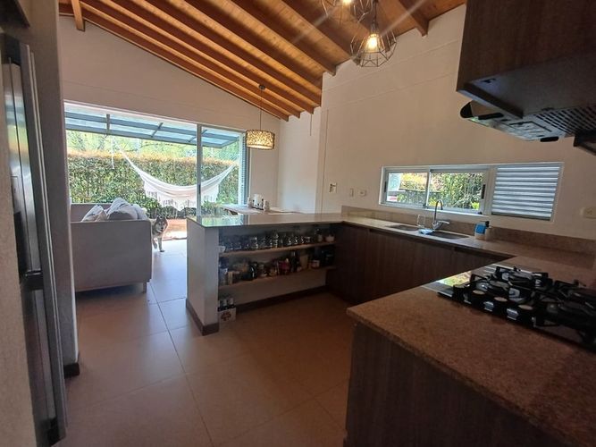 Casa de 3 alcobas en venta en El Retiro, 216 m² · foto 6 de 21