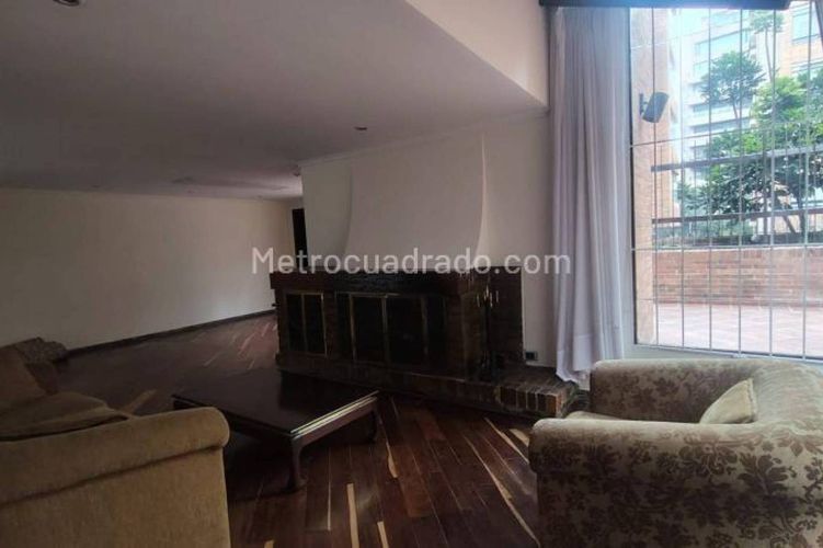 Apartamento de 4 alcobas en venta en Pinar De Suba, Bogotá, 508 m² · foto 3 de 20