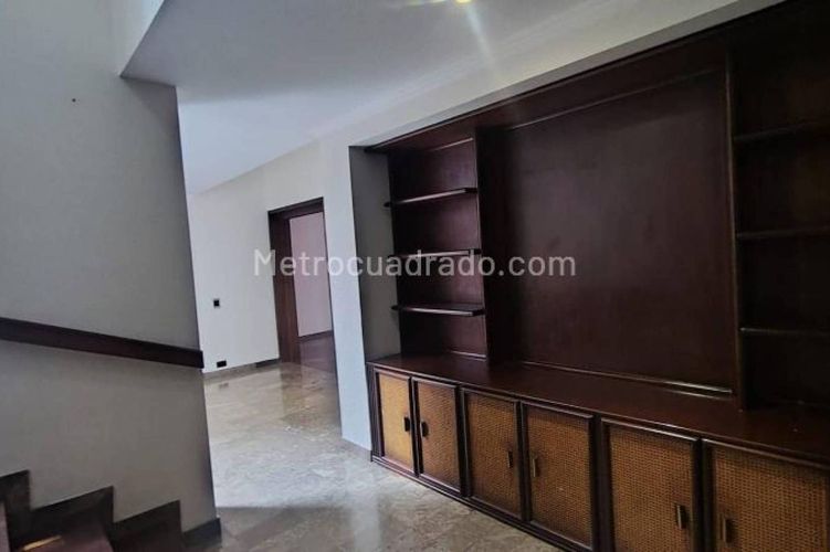 Apartamento de 4 alcobas en venta en Pinar De Suba, Bogotá, 508 m² · foto 9 de 20
