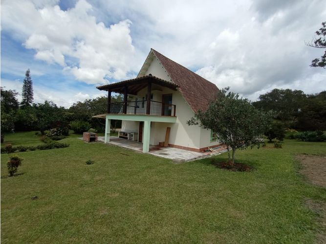 Finca en arriendo en El Capiro, Rionegro, 300 m² · foto 3 de 24