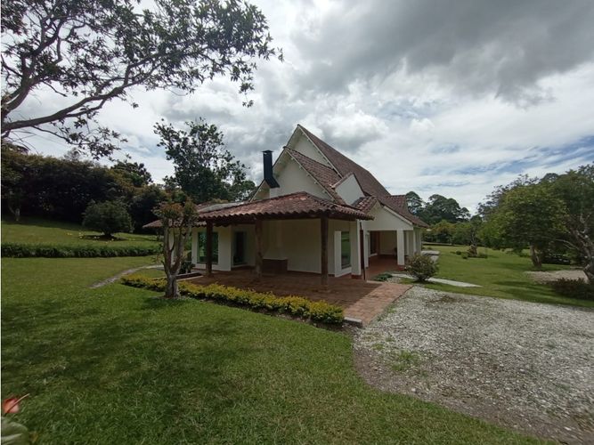 Finca en arriendo en El Capiro, Rionegro, 300 m² · foto 4 de 24
