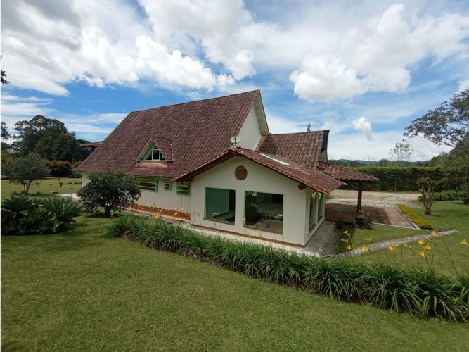 Finca en arriendo en El Capiro, Rionegro, 300 m² · foto 8 de 24