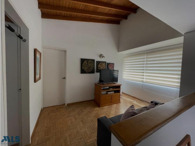 Apartamento de 3 alcobas en venta en El Poblado, Medellín, 138 m² · foto 10 de 24
