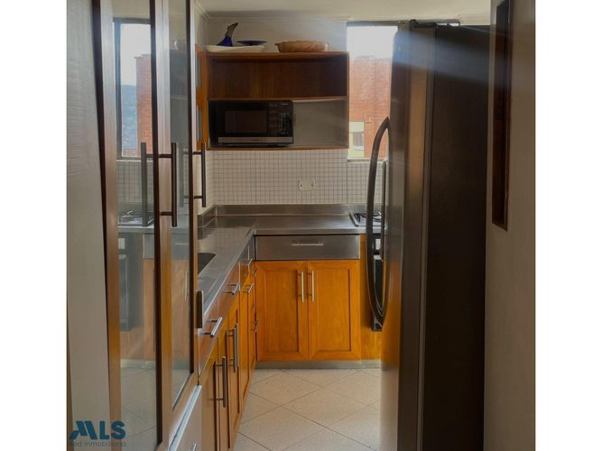 Apartamento de 3 alcobas en venta en El Poblado, Medellín, 138 m² · foto 11 de 24