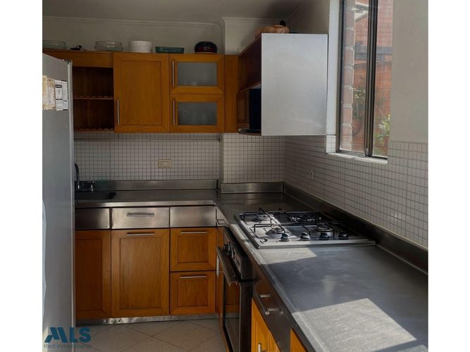 Apartamento de 3 alcobas en venta en El Poblado, Medellín, 138 m² · foto 12 de 24