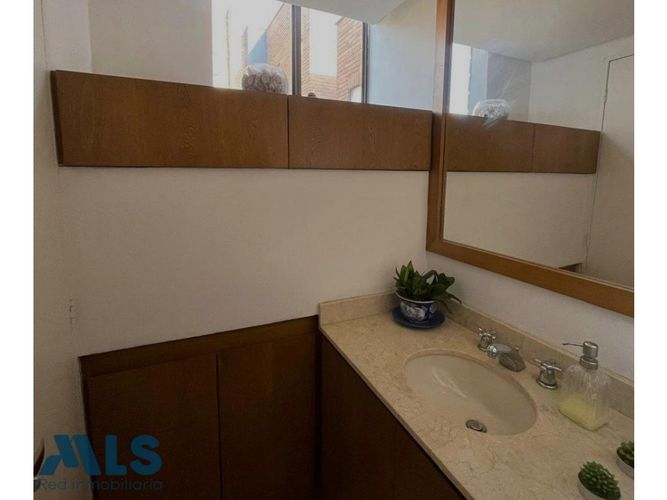 Apartamento de 3 alcobas en venta en El Poblado, Medellín, 138 m² · foto 16 de 24